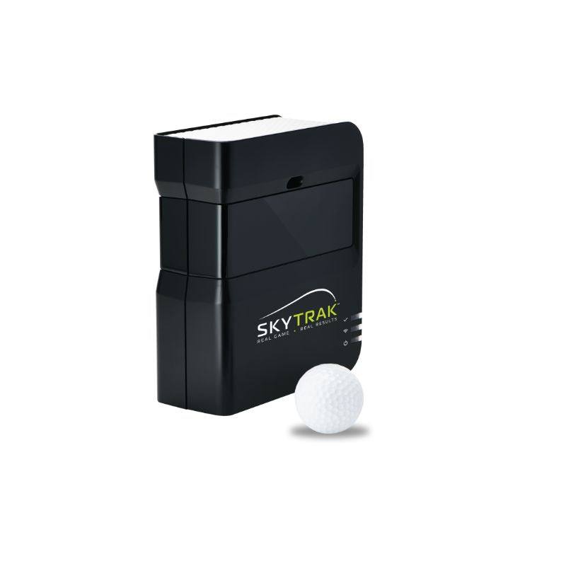SkyTrak Indoor launch monitor Vorderansicht mit Golfball und weißem Hintergrund
