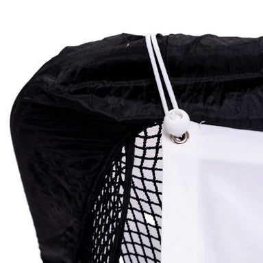 The Net Return Golfnetz Simulator Screen – Detailaufnahme des Elastikbands zur Befestigung.